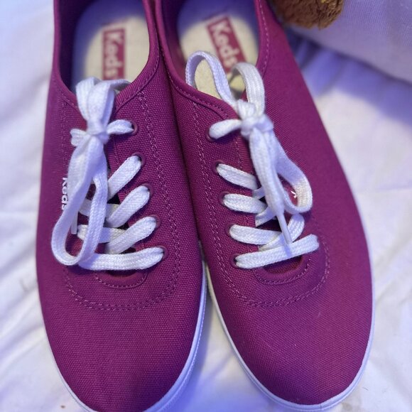 BRIGHT PINK, WOMEN'S KEDS, SIZE 8, NEW/NEVER WORN, NO TAGS - Picture 1 of 3
